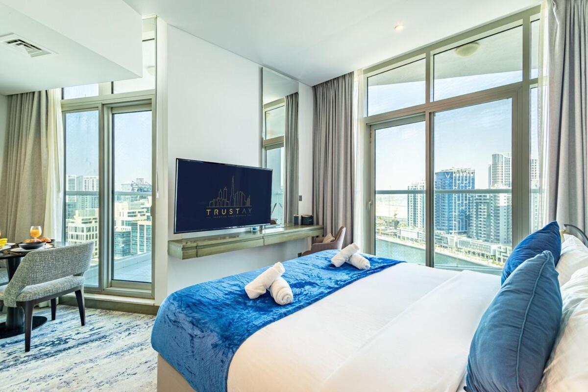 Elegant Studio Business Bay - Balcony With Skyline Views Apartment Dubai