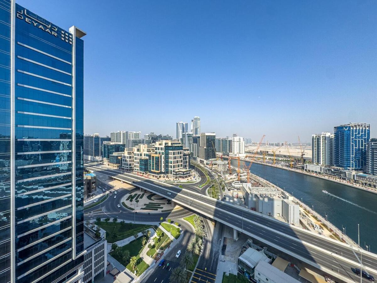 Elegant Studio Business Bay - Balcony With Skyline Views Apartment *